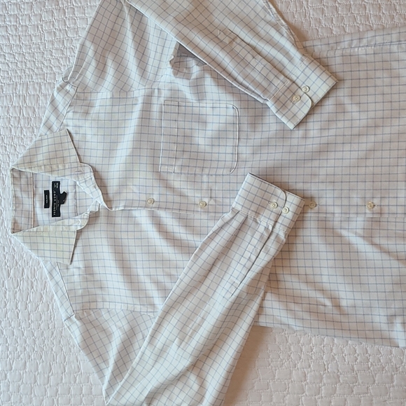 Mens Collared Button Down - Picture 5 of 6